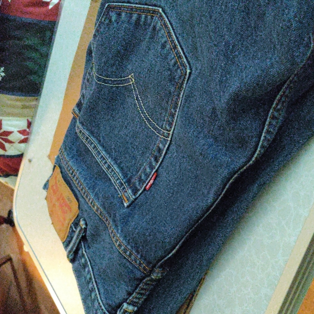 Levi jeans 40x30